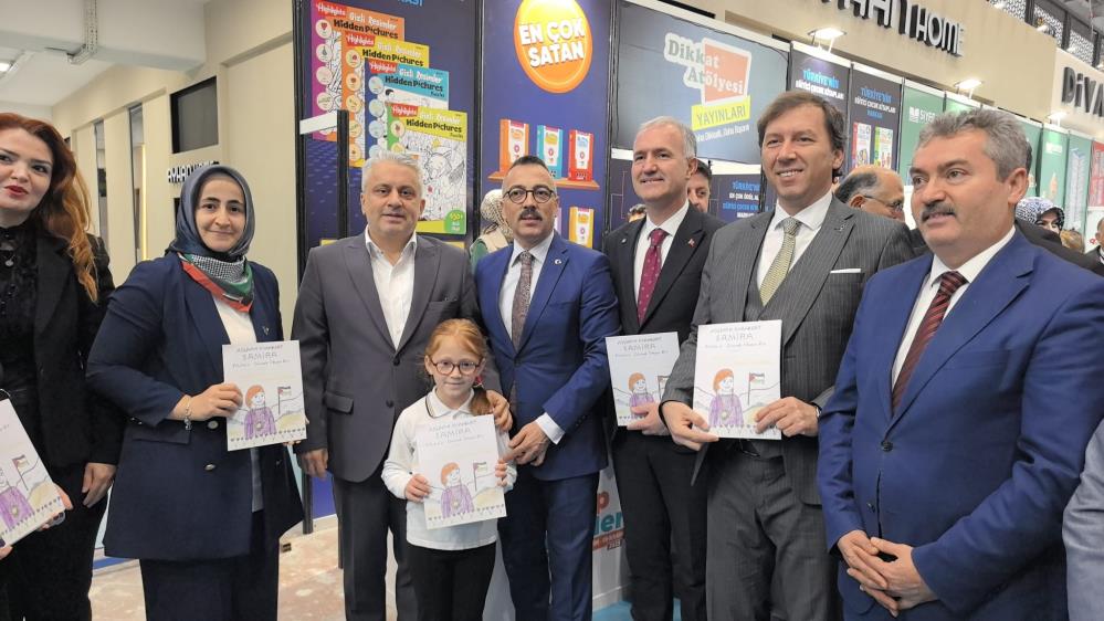 İnegöllü 9 Yaşındaki Aslıhan’dan “Filistin’e Dönmek İsteyen Kız” kitabını yazdı