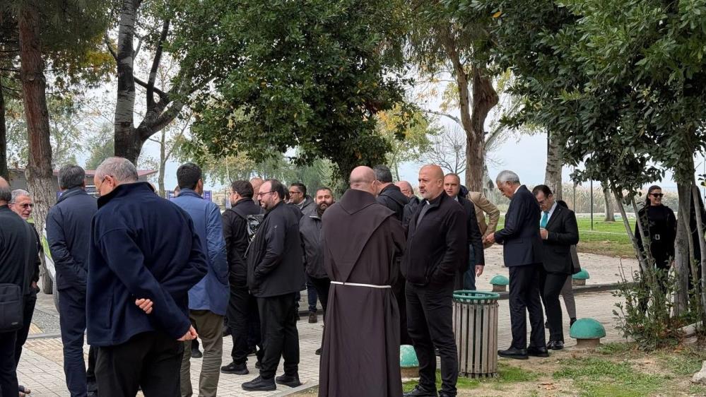 Papa vekili İznik'te!