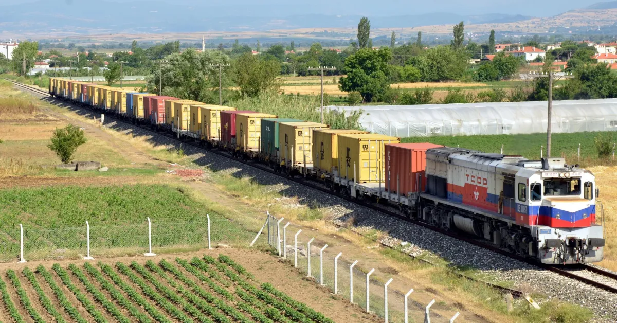 B A K A N U R A L O G L U 2028 D E I L T I S A K H A T T I U Z 1028864 305278 Gencgazete