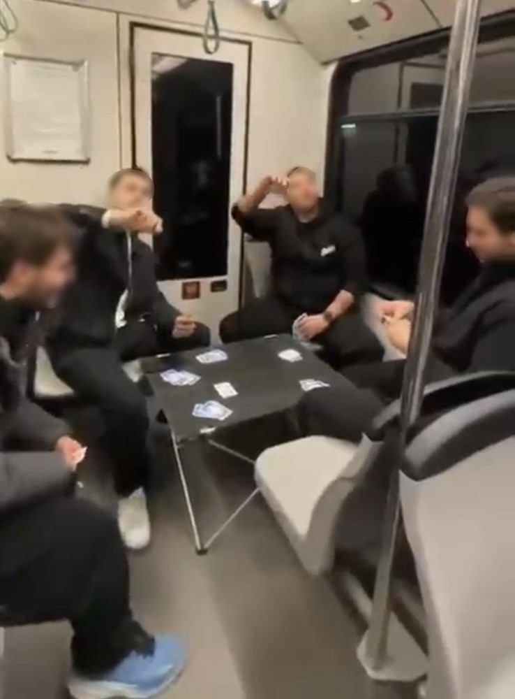 Bursa Metrosunda Şaşırtan Görüntü! (1)-1