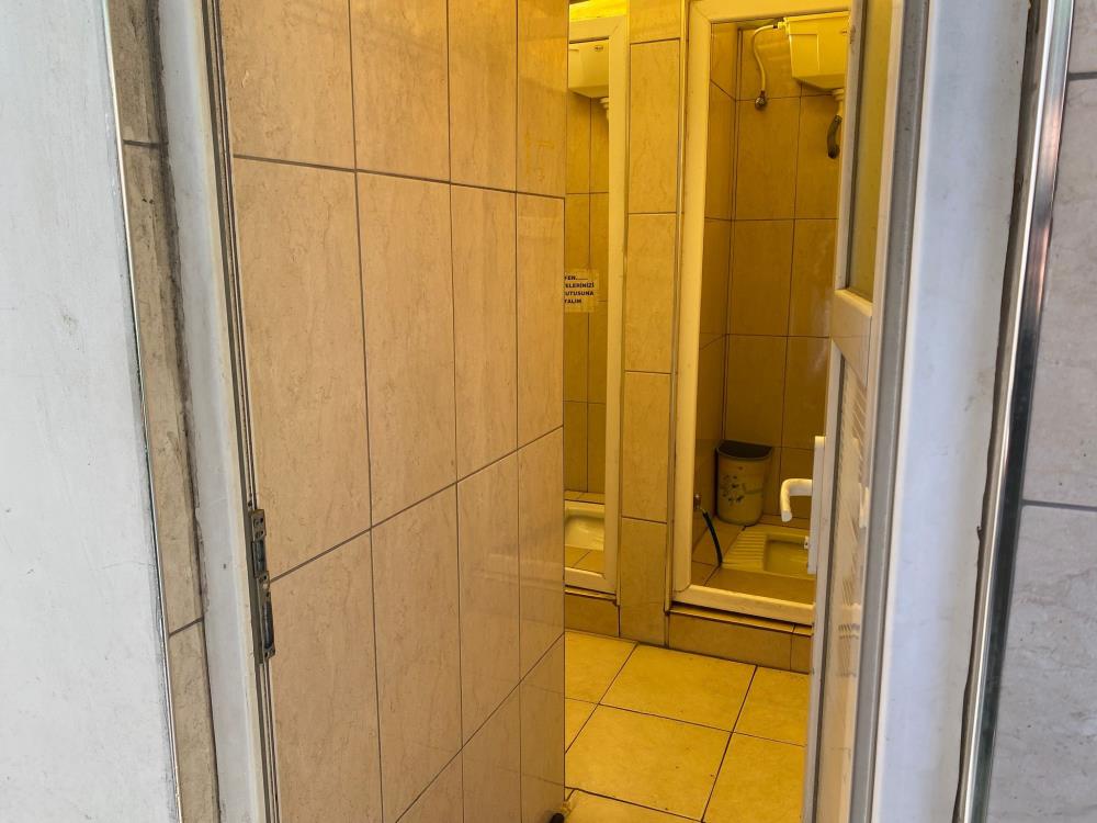 Bursa’da Cami Tuvaletinde Gizemli Ölüm! 30 Yaşlarında Erkek Ölü Bulundu (1)