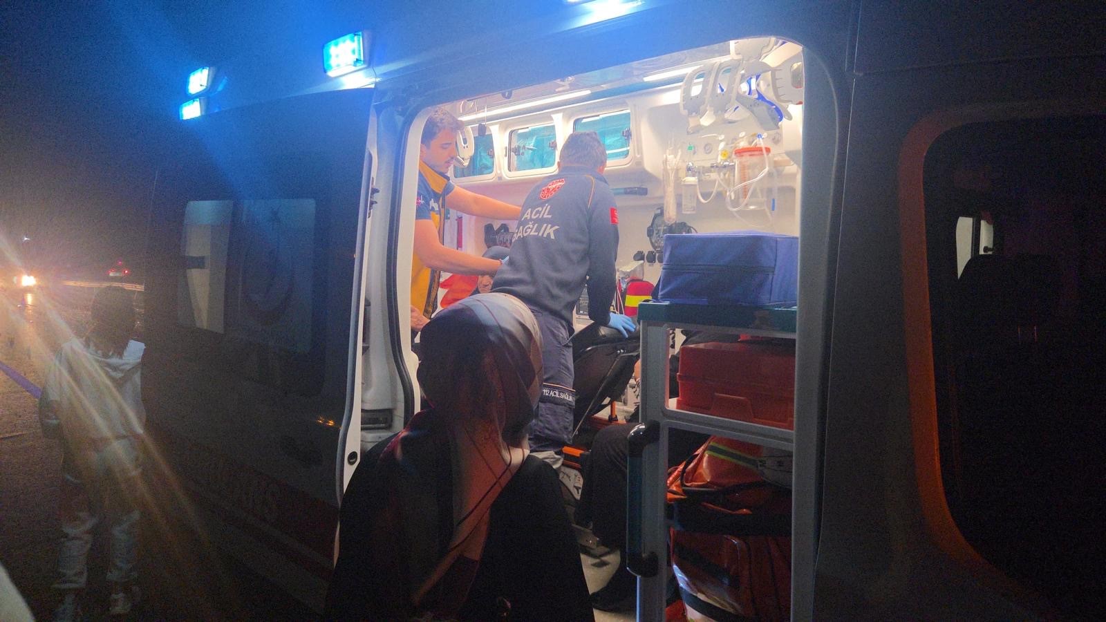 Bursa'da Freni Boşalan Otomobil Yolcu Otobüsüyle Çarpıştı (1)