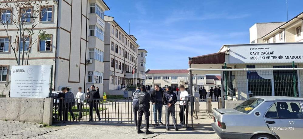 Bursa’da Okulların Çevresinde Geniş Çaplı Güvenlik Denetimi (1)