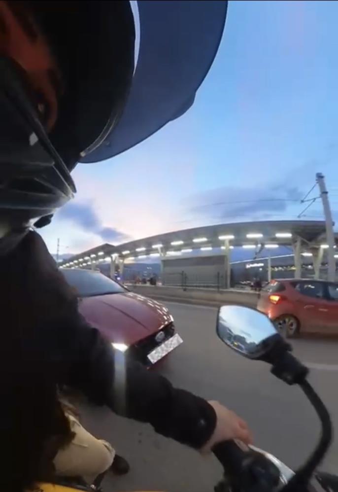 Bursa’da Yol Verme Tartışması Kavgaya Döndü!