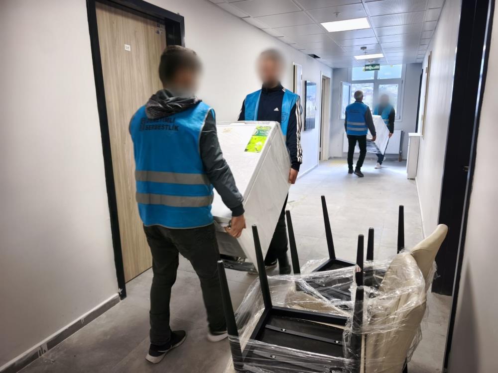 Bursa'da Yükümlüler Kyk Yurtlarını Temizledi! (3)