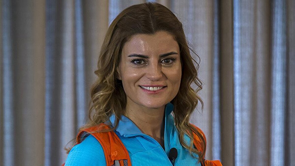 Ece Vahapoğlu Kanserle Mücadele Ettiğini Duyurdu! Ece Vahapoğlu Kimdir Kaç Yaşında Ve Nereli (1)-1