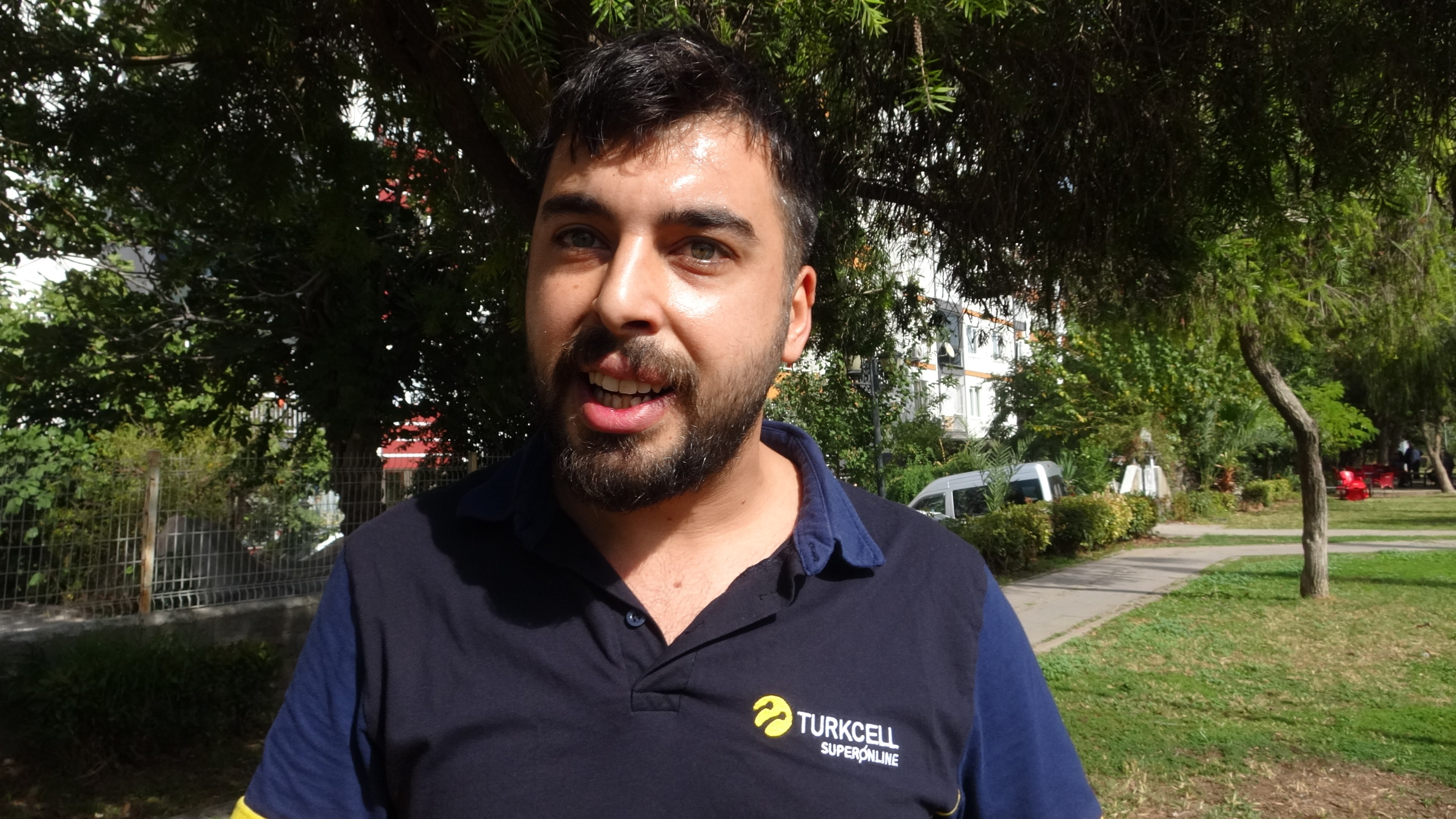 Eline Aldığı Bıçakla Yoldan Geçenlere Dehşeti Yaşattı (1)