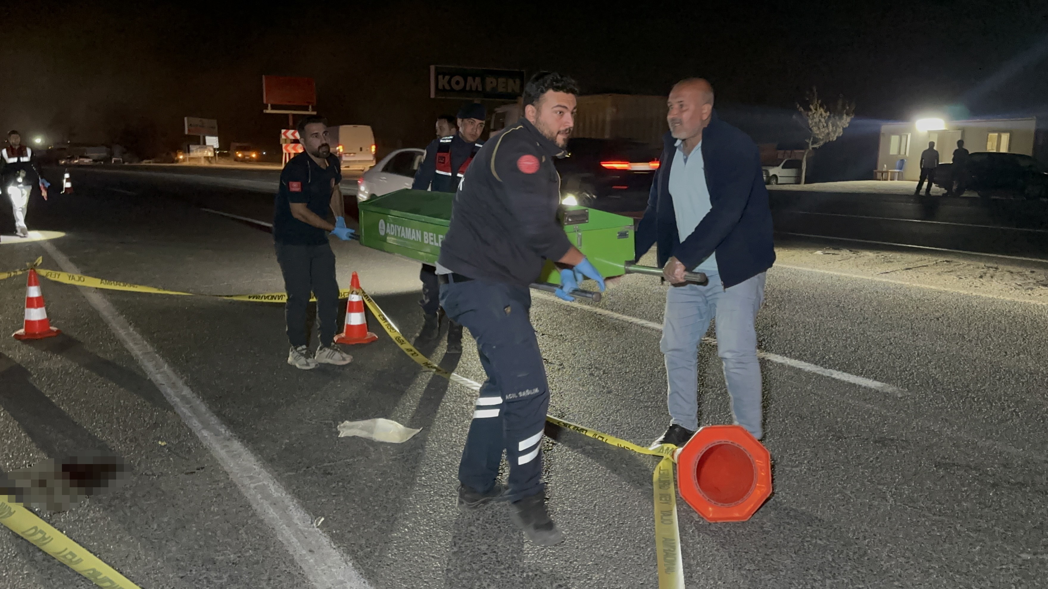 Hafif Ticari Aracın Çarptığı Yaşlı Adam Hayatını Kaybetti (1)