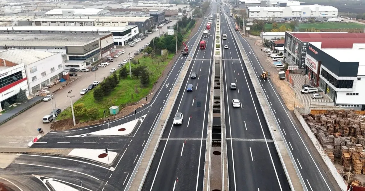 İnegöl’de Ağaç İşleri Köprülü Kavşağı Açıldı (8)