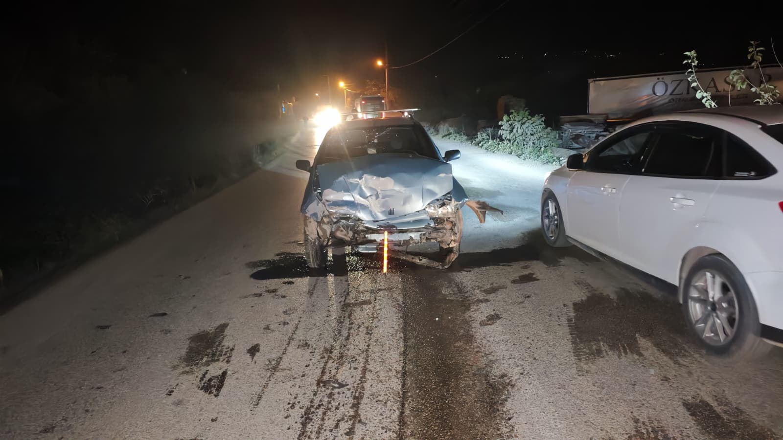 İnegöl’de Iki Otomobil Çarpıştı 1 Hafif Yaralı (2)