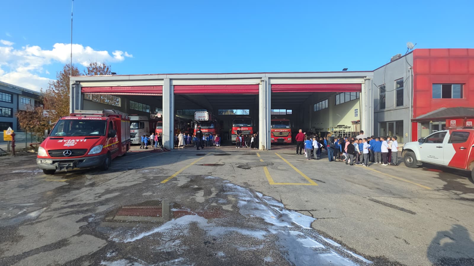 İnegöl’de Minik Öğrenciler İtfaiye Eğitimi Aldı! (5)