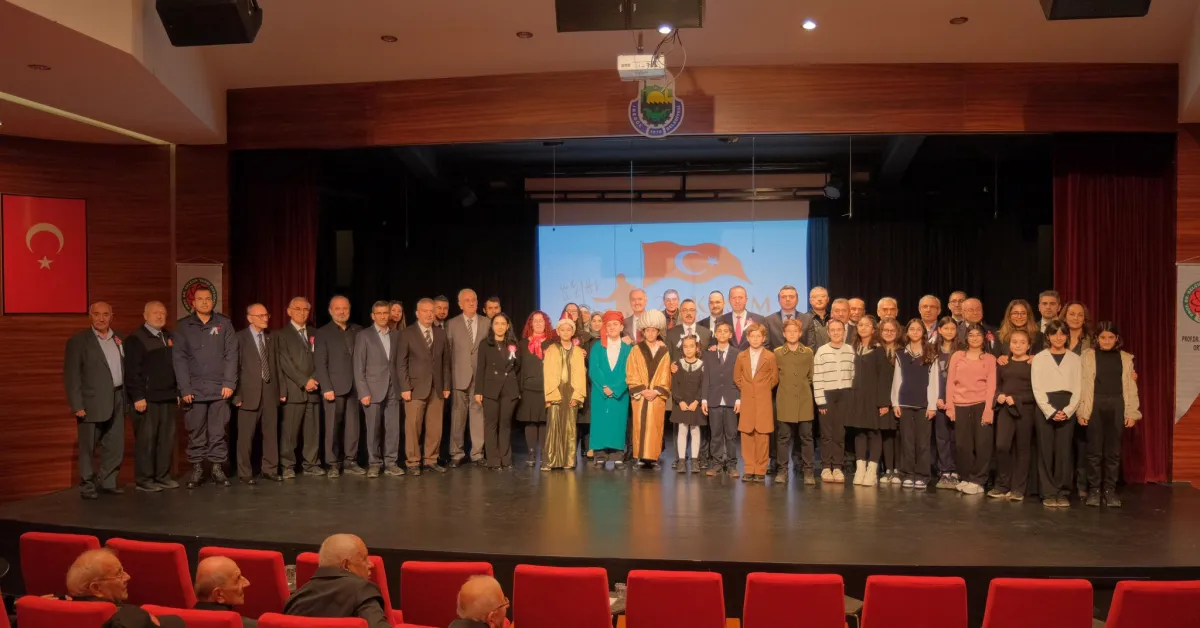 İnegöl’de Öğretmenler Günü Törenlerle Kutlandı (6)