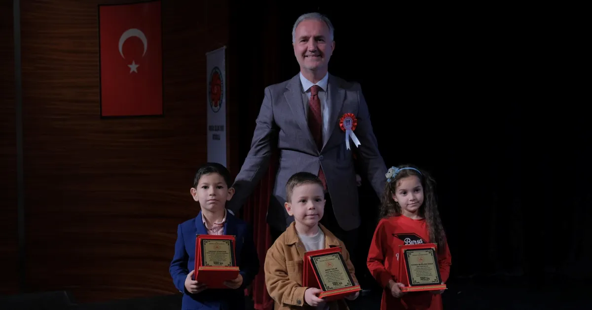 İnegöl’de Öğretmenler Günü Törenlerle Kutlandı (8)