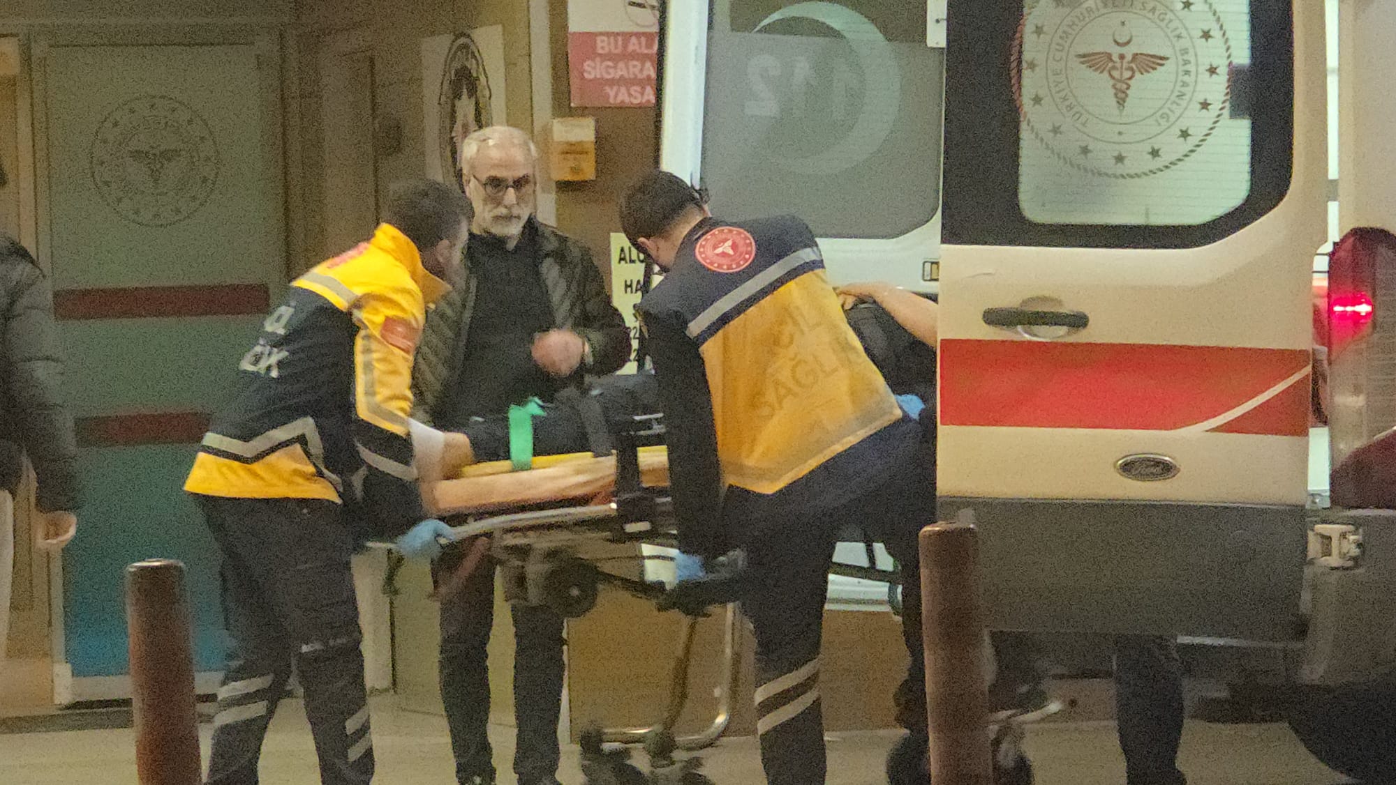 İnegöl’de Otomobille Motosiklet Çarpıştı 17 Yaşındaki Sürücü Yaralandı (2)