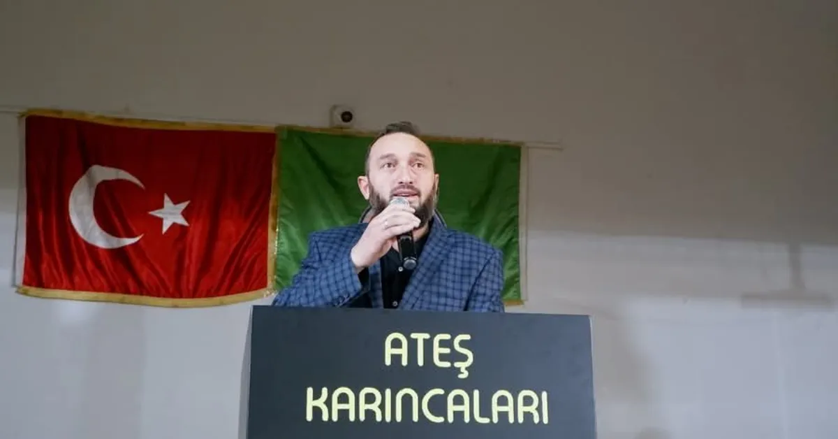 İnegöl’de “Şehirlerimizi Aydınlatmak İçin Medine Olmalıyız” Konulu Konferans (3)