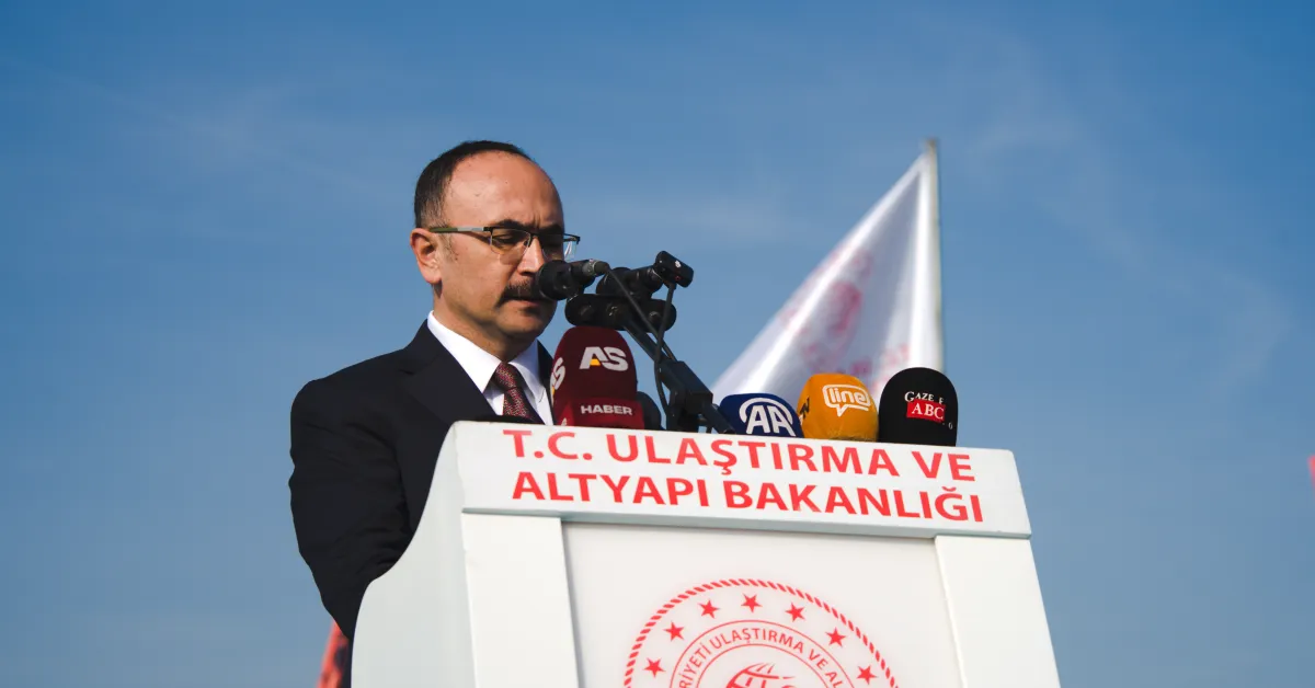 İnegöl'deki Dev Proje Hizmete Girdi! Bakan Uraloğlu Hızlı Tren Tarihini İnegöl'den Verdi.. (10)