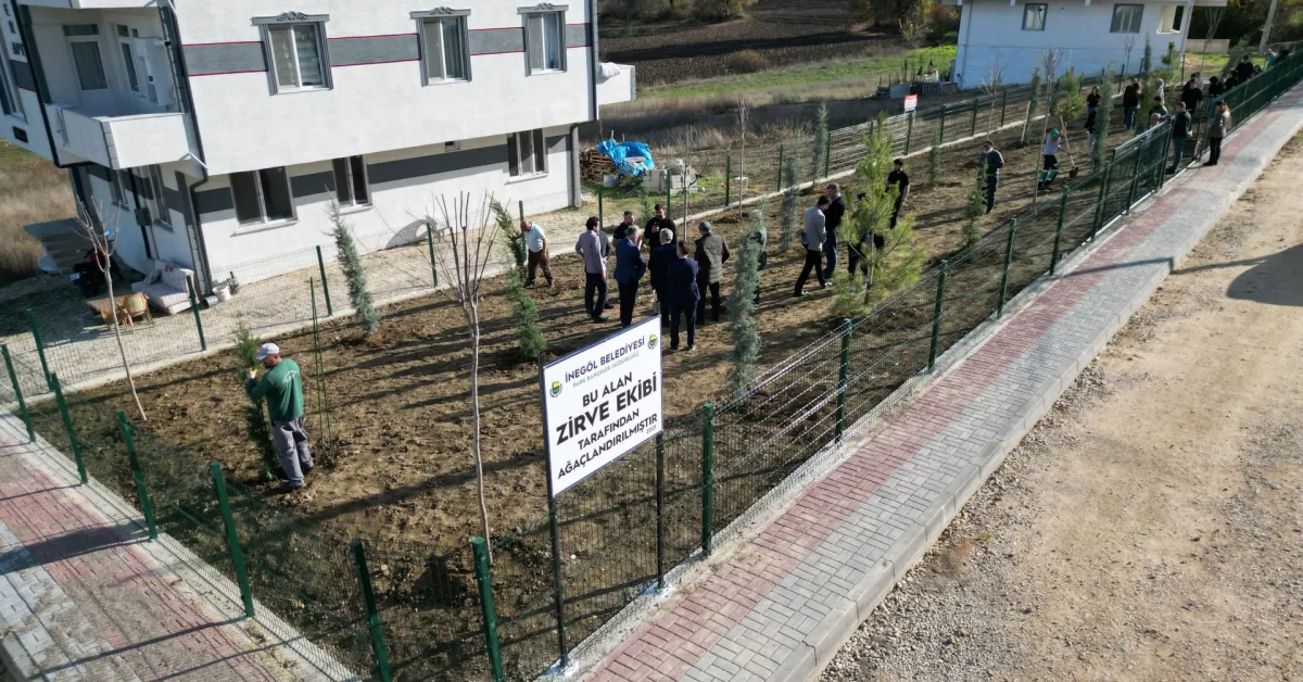 İnegöllü Gençlerden Örnek Davranış 32 Fidan Toprakla Buluşturuldu (2) Gencgazete