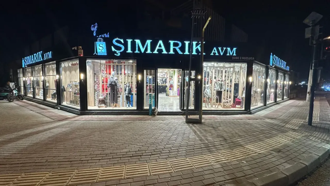 Inegolun Sevilen Markasi Simarik Avm Kozluca Bulvarinda 2 Subesini Acti 4