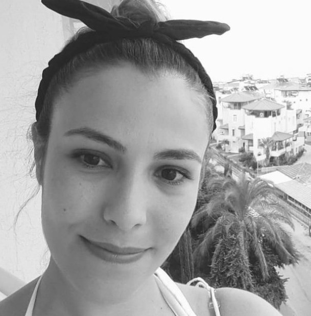 Karaman'da 5'Inci Kattan Düşen Öğretmen Hayatını Kaybetti (2)