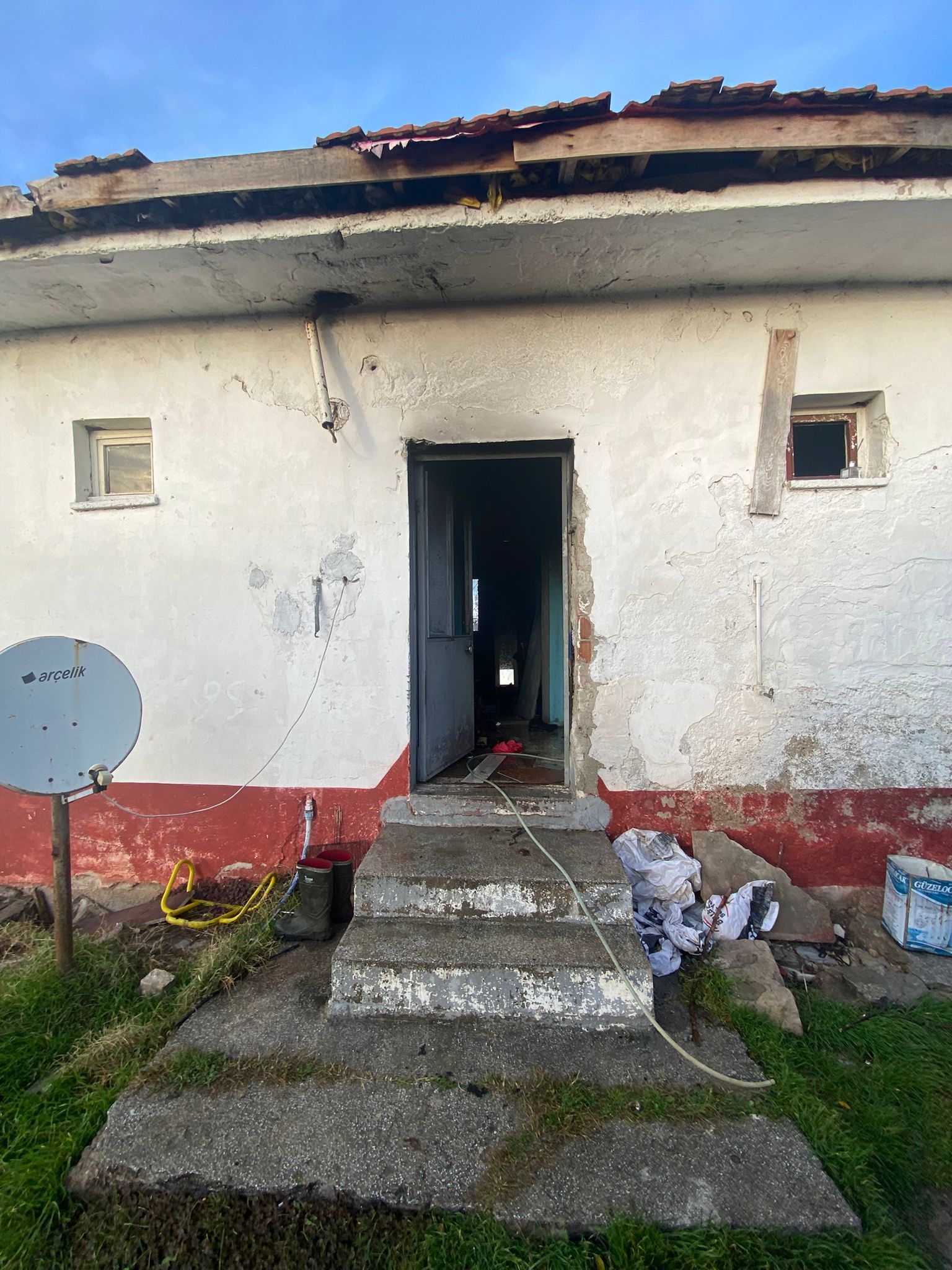 Kırklareli Babaeski’de Çıkan Ev Yangınında Bir Kişi Hayatını Kaybetti, Bir Kişi Yaralandı (2)