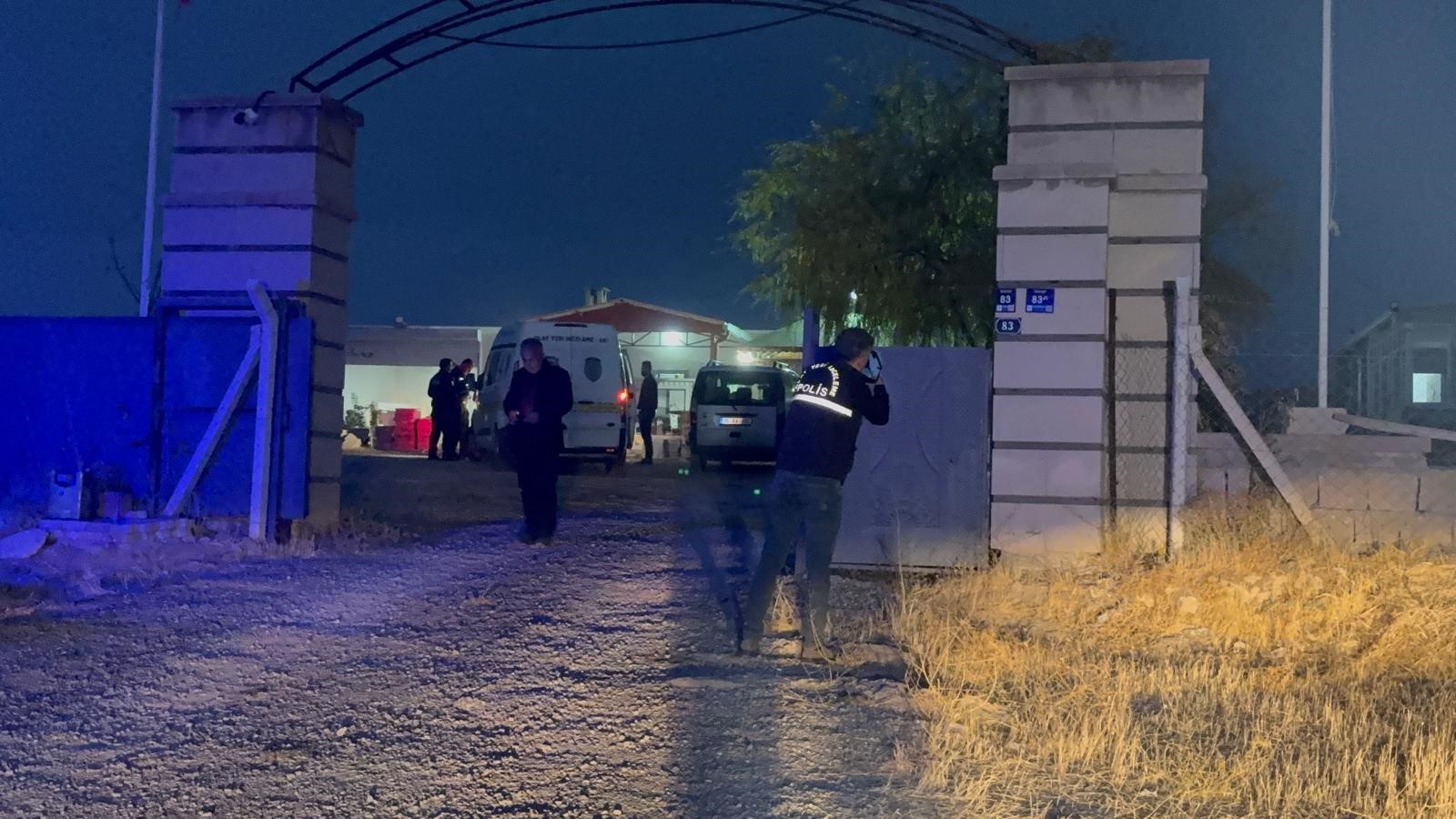 Miras Kavgasında Kan Aktı Amcasını Ve 3 Kişiyi Bıçakladı (6)