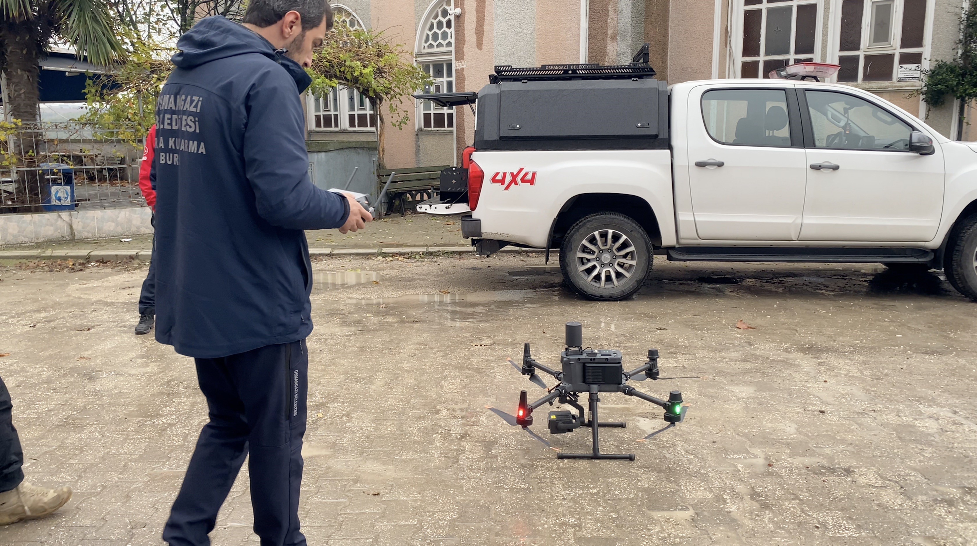 Mudanya’da Kaybolan 80 Yaşındaki Alzheimer Hastası Mustafa Abi Için Afad, Jandarma Ve Stk Ekipleri Termal Dron Desteğiyle Geniş Çaplı Arama Yapıyor (2)