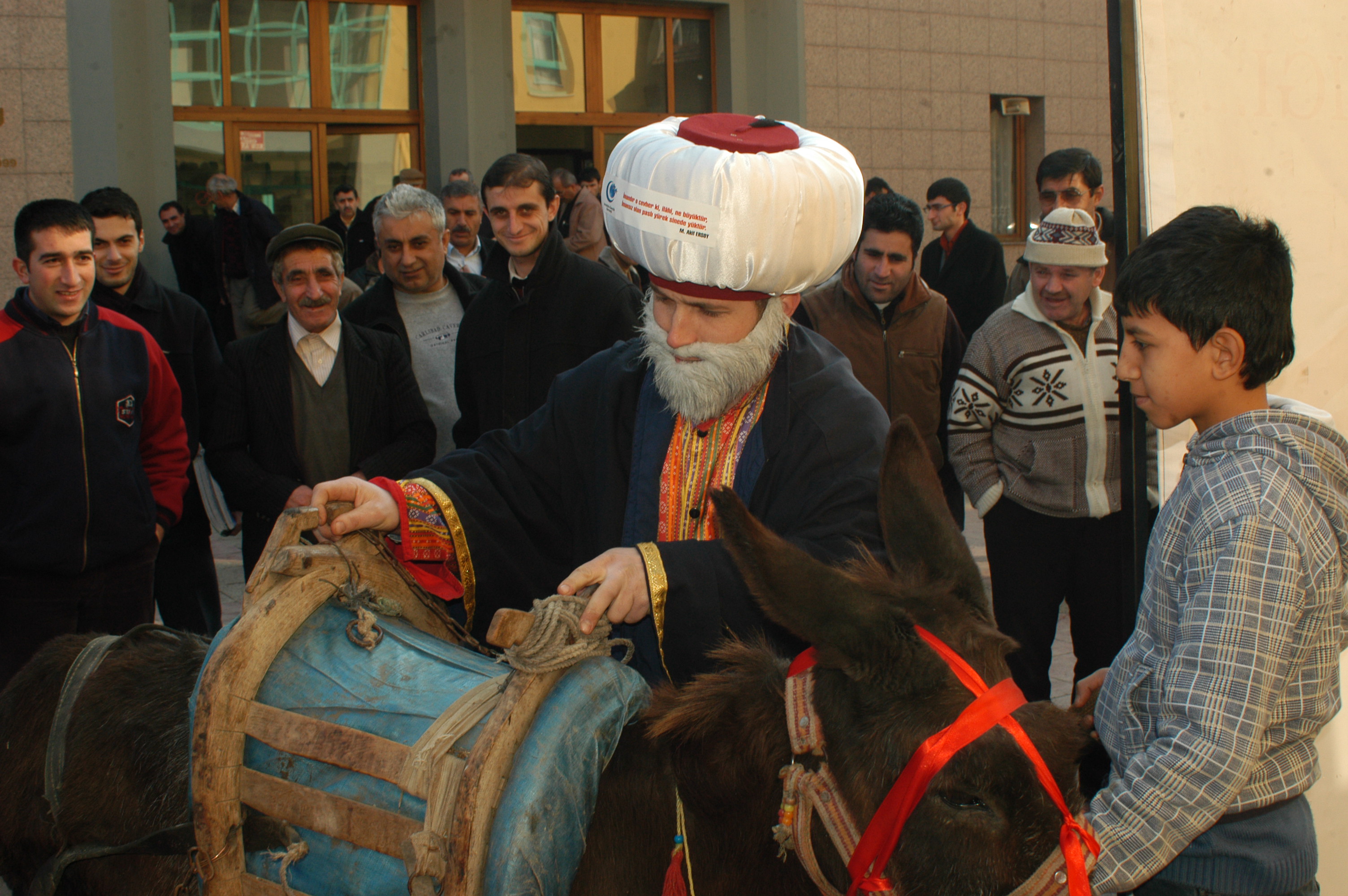 Nasrettin Hoca İnegöl'de Arsiv Haber 2008 Gencgazete (15)