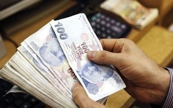 Öğretmenlere Tarihi Promosyon Sürprizi! Akşehir’de Rekor Kırıldı, Rakam Dudak Uçuklattı (1)