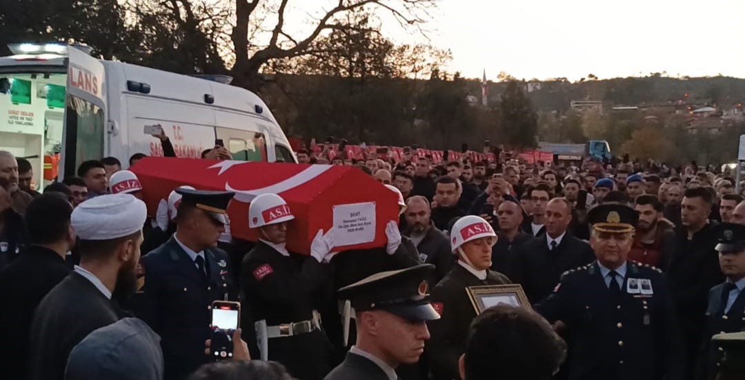 Şehit Astsubay Ramazan Yağız, Bursa'da Son Yolculuğuna Uğurlandı (2)
