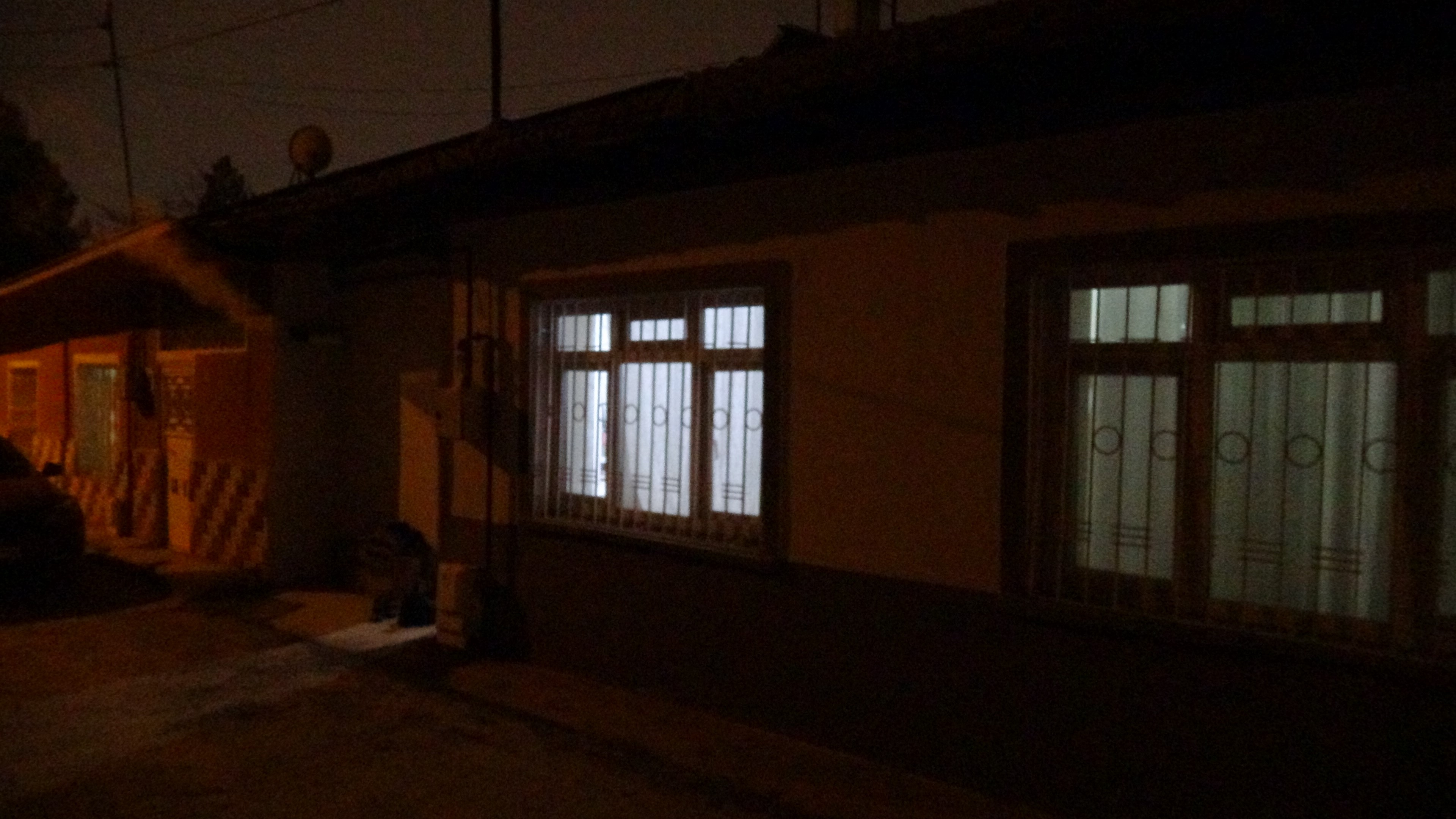 Sofra Bezi Silkelerken Düşerek Yaralanan Ve Kalbi Duran Kadın Hayata Döndürüldü (1)