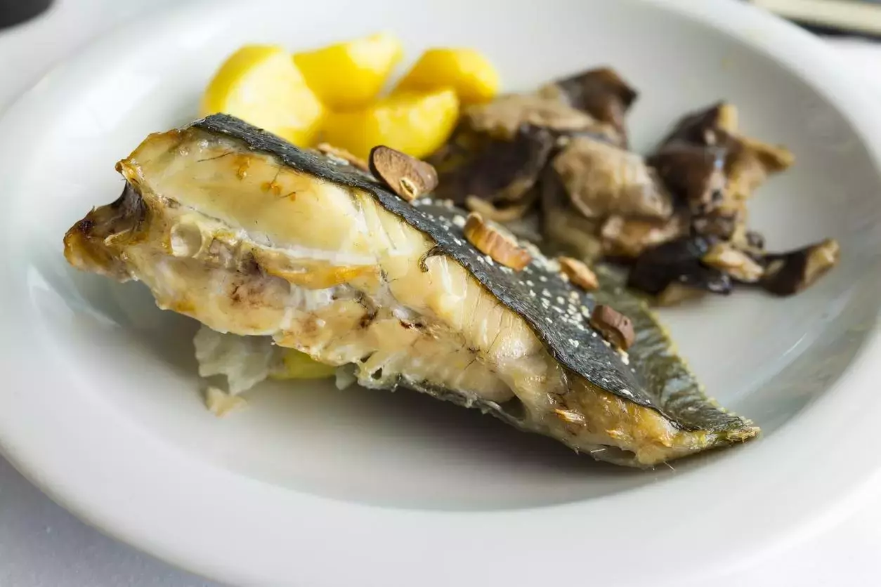 Sokakta Yenen Balık Zehirler Mi-1