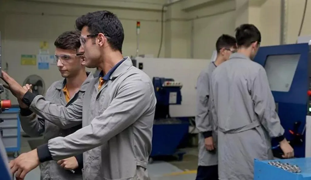 Staj Ve Çıraklık Mağdurları Için Yasa Teklifi Tbmm’de (2)