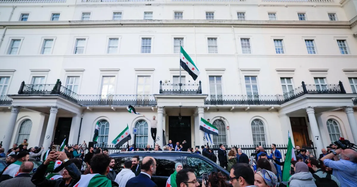 Suriye Londra Büyükelçiliği 12 Yıl Sonra Yeniden Açıldı (2)