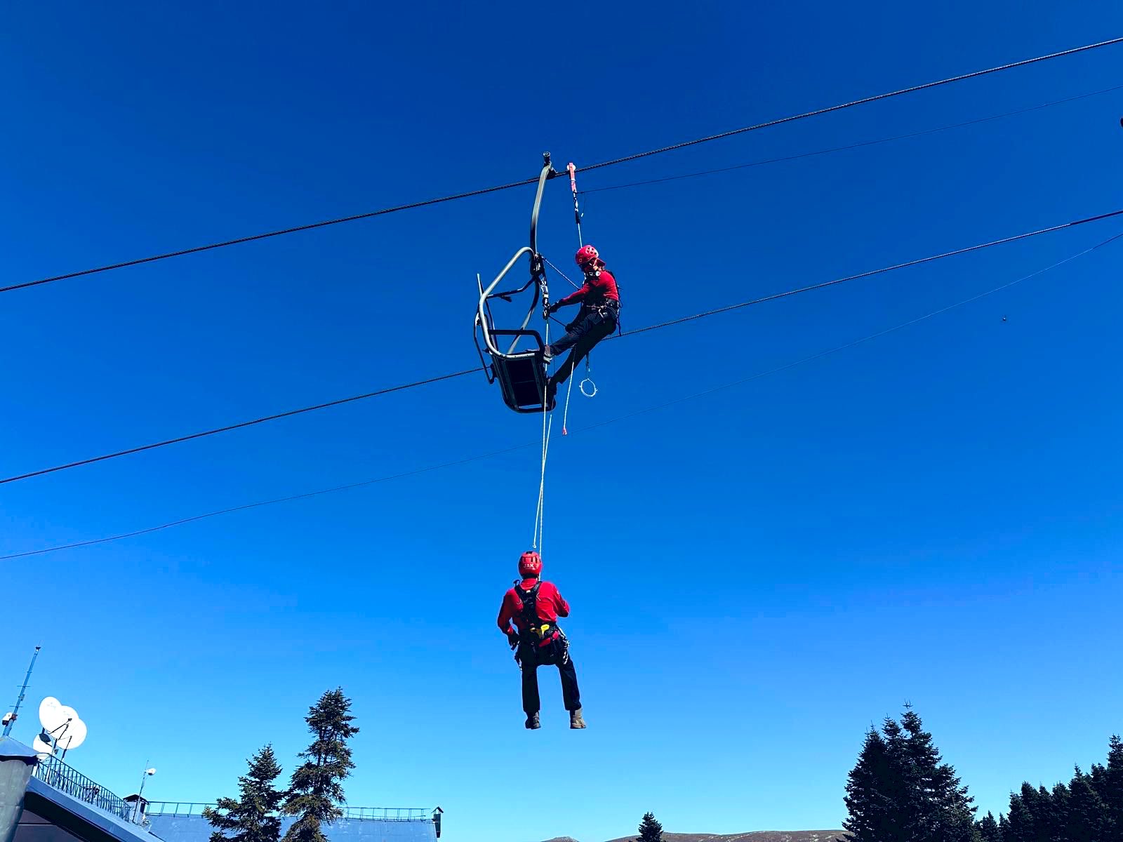 Uludağ’da Jak Ekiplerinden Teleferik Kurtarma Tatbikatı (2)