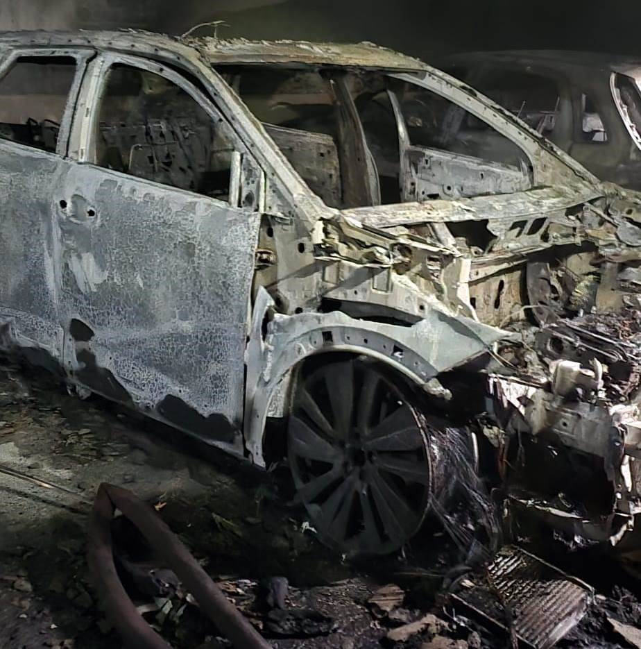 Van'da Otopark Yangınında 29 Kişi Dumandan Etkilendi (1)