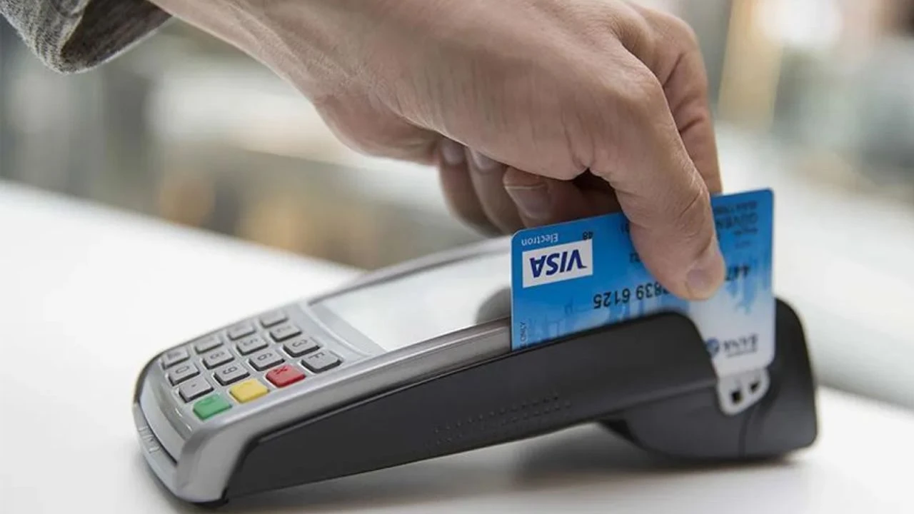 1 Ocak'ta Yürürlüğe Girecek! Kredi Kartı Faizleri Düşüyor (2)