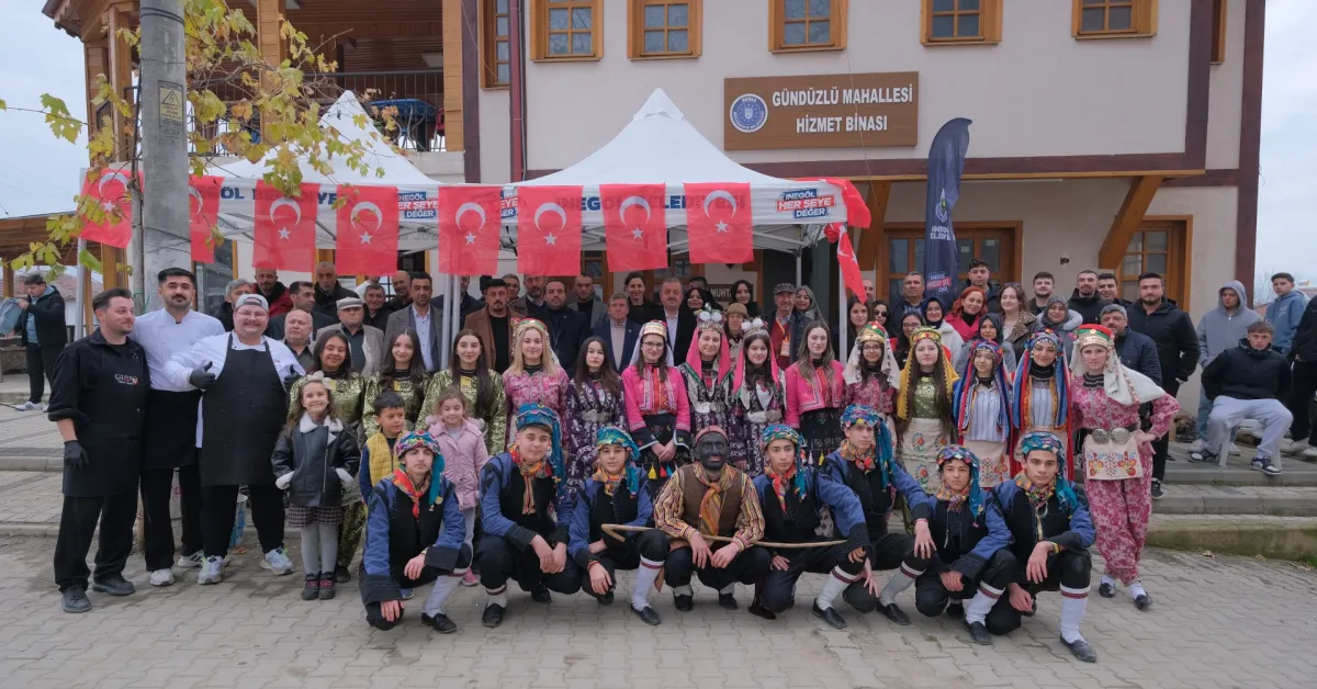 21 Aralık'ta İnegöl'de Sokaklara İndiler! Nedeni Şaşırttı (1) Gencgazete