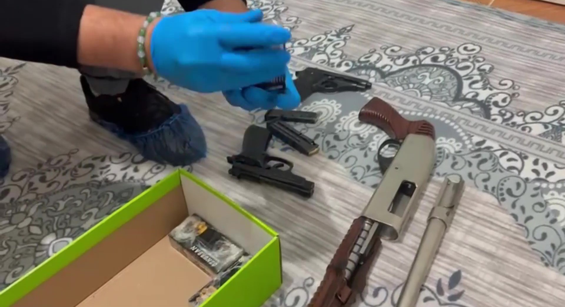 Adana'da Silah Ve Mühimmat Ticareti Şebekesi Çökertildi (4)