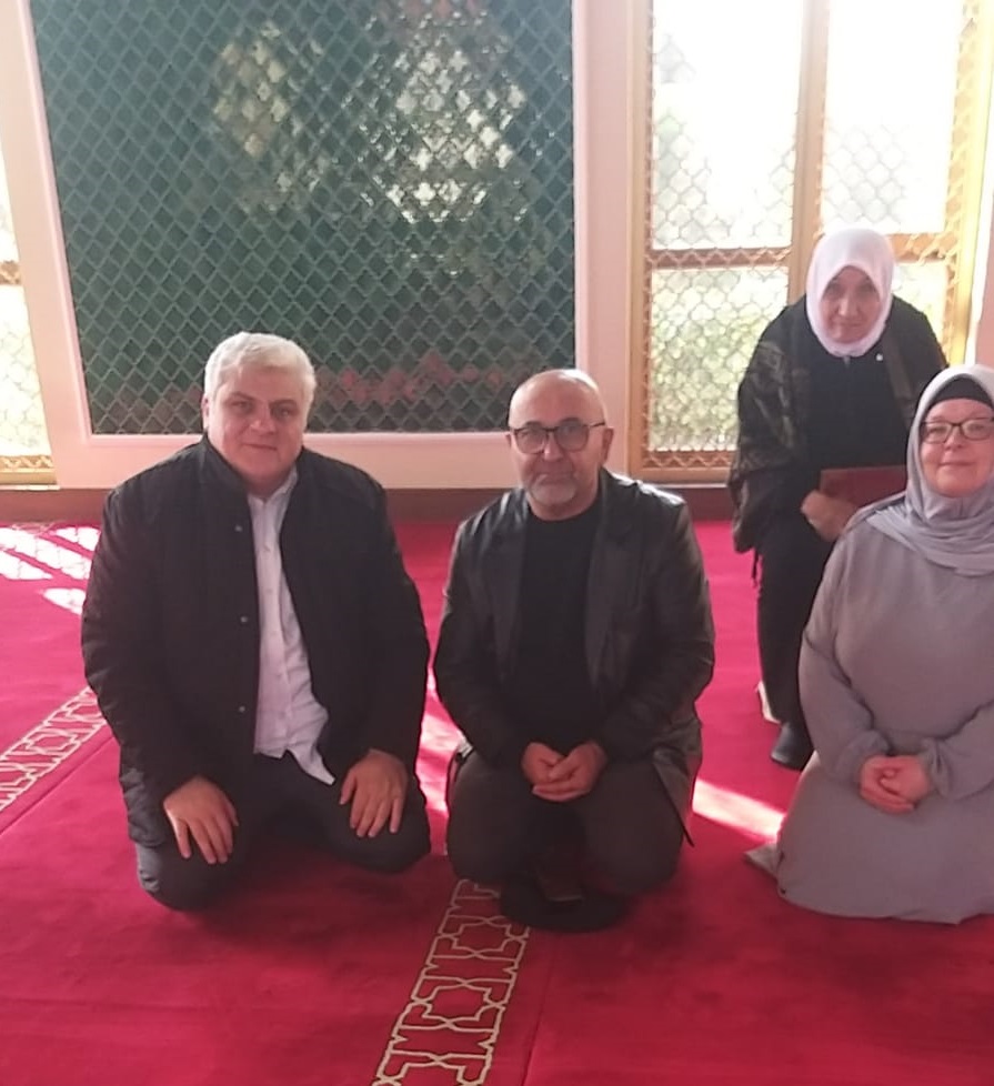 Alman Kadın İnegöl’de Müslüman Oldu Gençgazete (1)