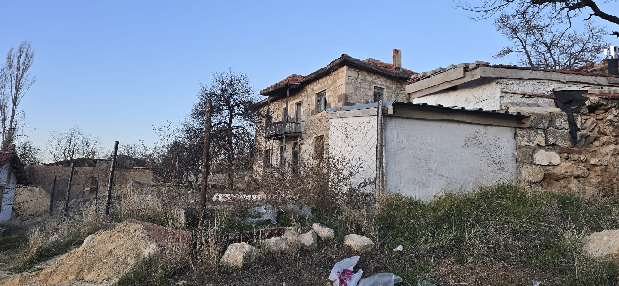 Ankara Haymana’da Tasmalı Köpeğin Saldırısına Uğrayan 14 Yaşındaki Çocuk Ağır Yaralandı. Olayla Ilgili Inceleme Başlatıldı (1)