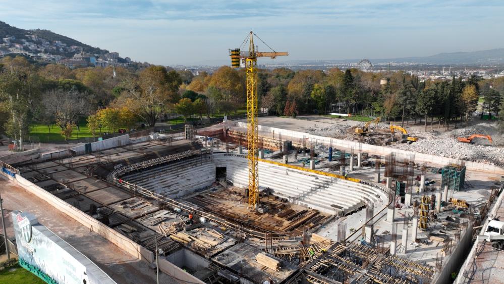 Atatürk Spor Salonu Hızla Yükseliyor! (1)