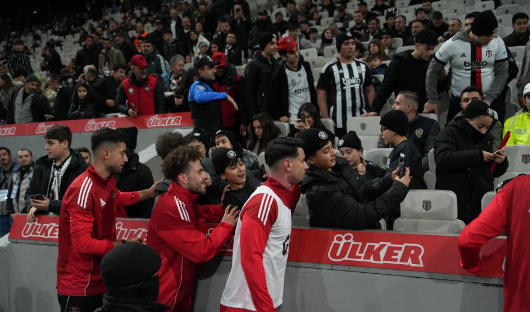 Beşiktaş Gaziantep Fk İlk Yarı Özeti (2)