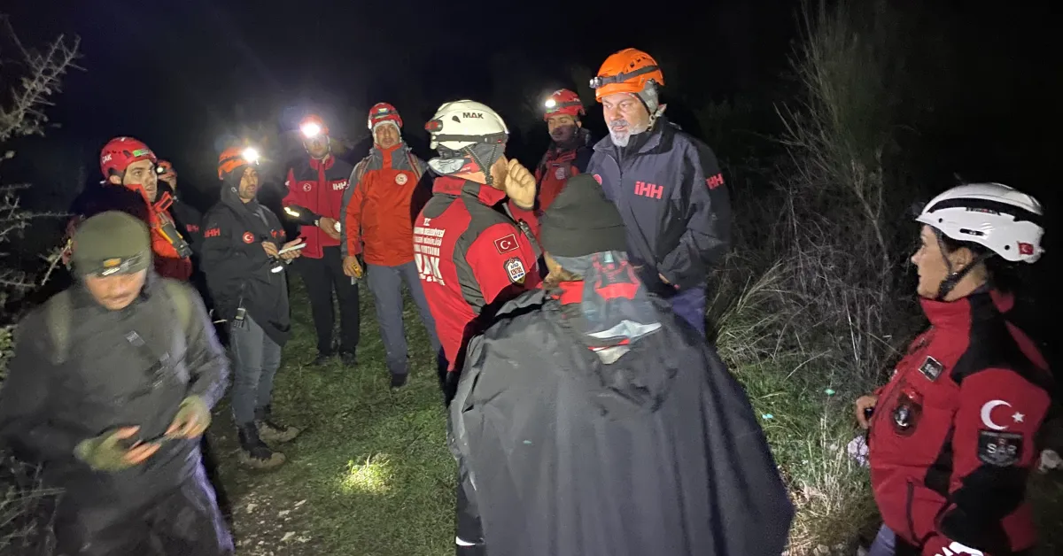 Bursa'da 10 Gündür Kayıp Olan 80 Yaşındaki Mustafa Abi'ye Ait Hala Bir Ize Ulaşılamadı (2)