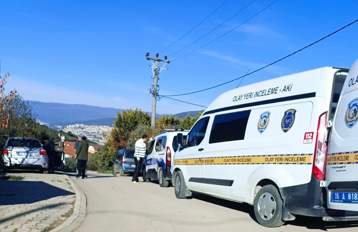 Bursa’da Araçta Fenalaşan 63 Yaşındaki Adam Hayatını Kaybetti