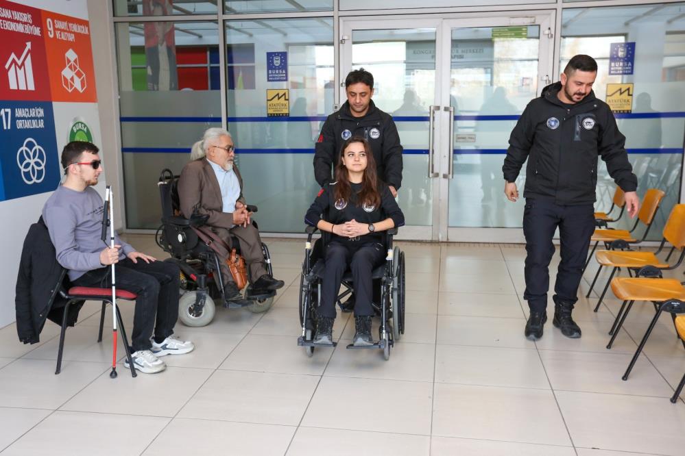 Bursa’da Bam Ekibine Afette Tahliye Eğitimi Verildi (2)