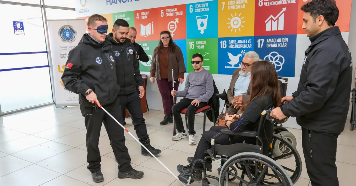 Bursa’da Bam Ekibine Engelli Bireyler İçin Afet Eğitimi (3)