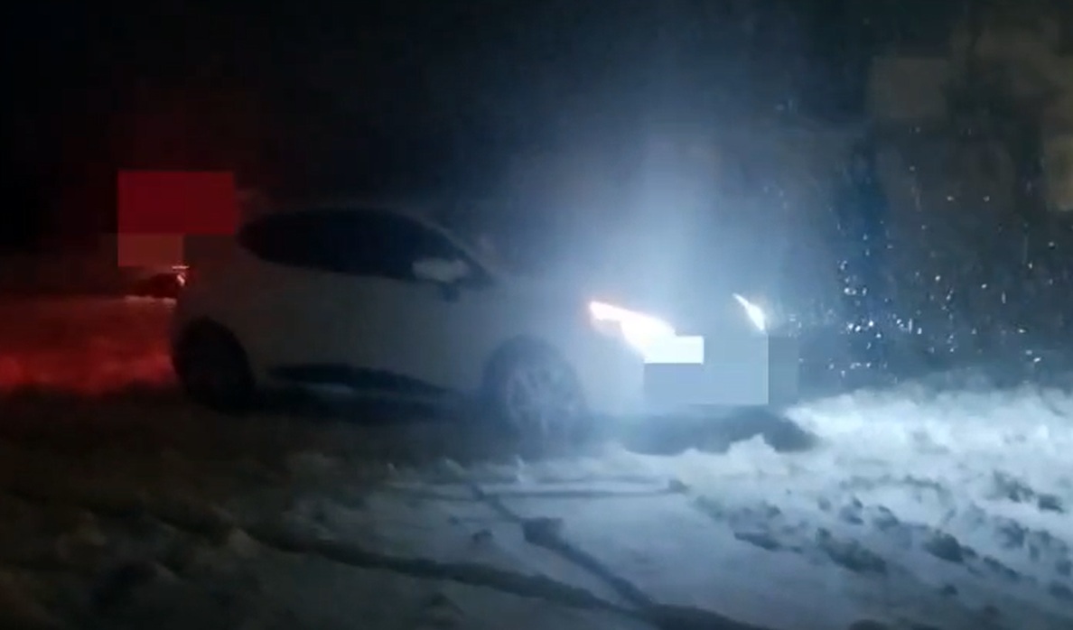 Bursa'da Drift Atan Ehliyetsiz Sürücüye 65 Bin Tl Ceza! (1)