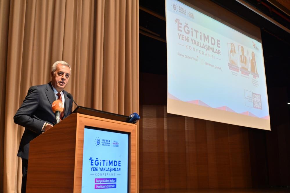 Bursa’da “Eğitimde Yeni Yaklaşımlar” Konferansına Yoğun Ilgi! (2)