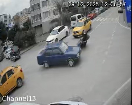 Bursa’da Feci Kaza! Motosiklet Sürücüsü Ağır Yaralandı (4)