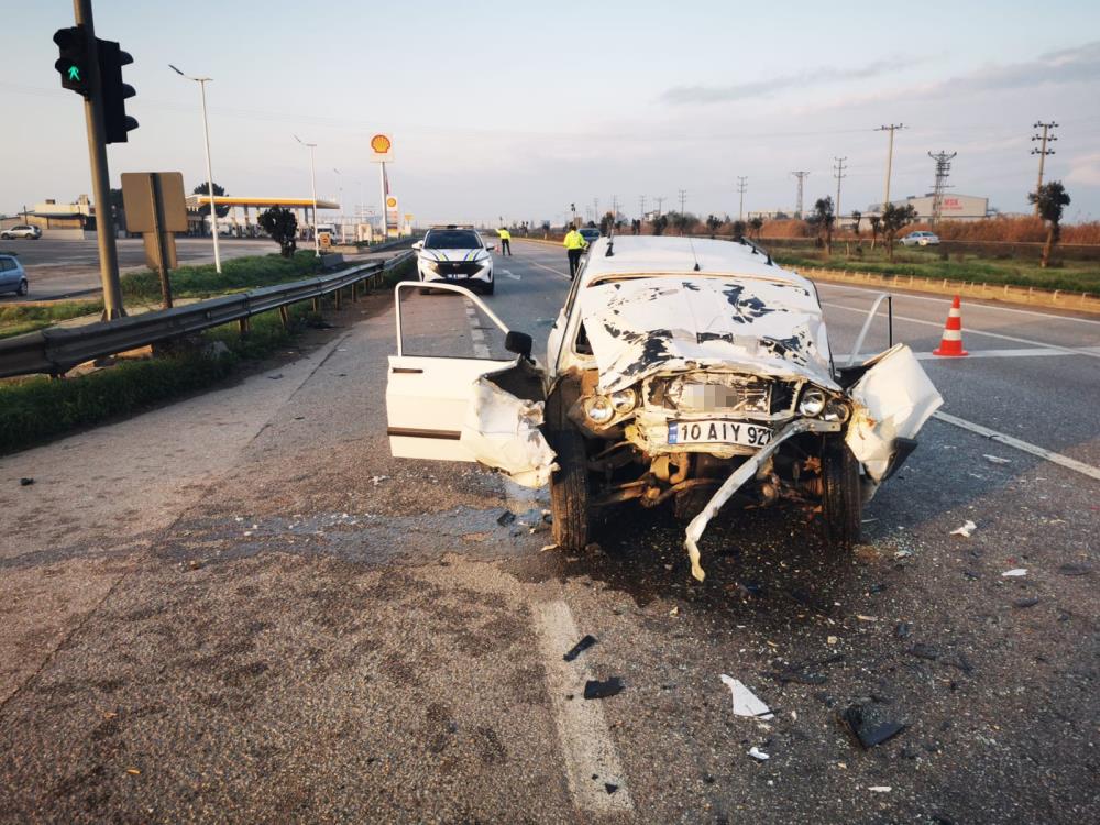 Bursa'da Feci Kazada 15 Yaşındaki Çocuk Hayatını Kaybetti (1)